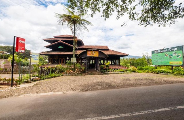 OYO 2640 Rumah Kayu Cottage Syariah