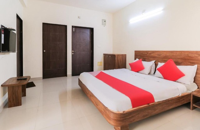 OYO 63903 Hotel Shree Ram Villa