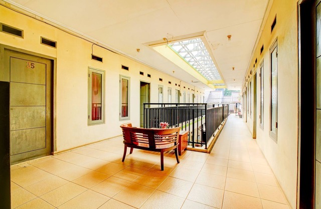 OYO 94716 Hartini Residence Syariah