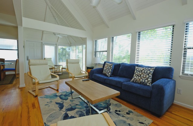 Oyster Catcher 153, Lake View3BR/3BA Villa w/Kitchen