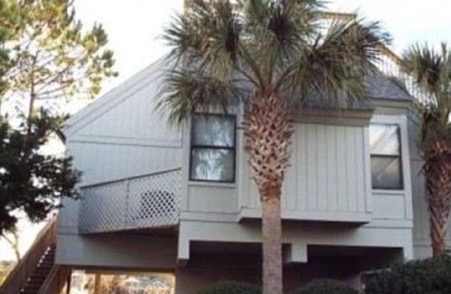 Oyster Catcher 39 Lake View 3BR 3BA Villa with Kitchen