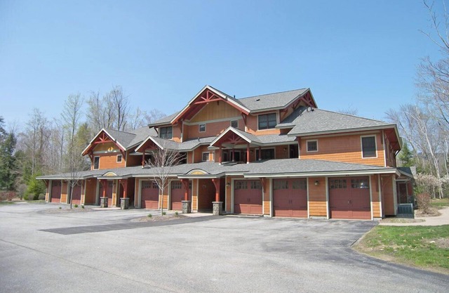 P001A- Managed by Loon Reservation Service - NH Meals & Rooms Lic# 056365