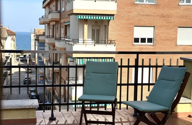 P027 - Porto Recanati, three-room apartment in the center with sea view