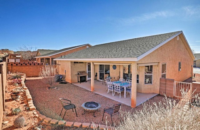 Page Family Getaway with Yard Less Than 7 Mi to Lake Powell!