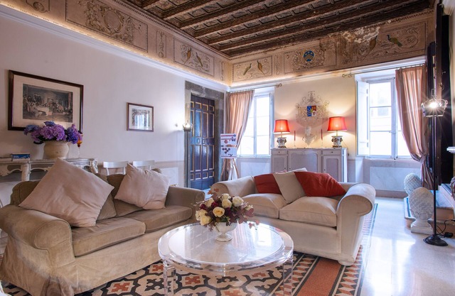 Palazzo Costaguti – La Dimora del Tempo
