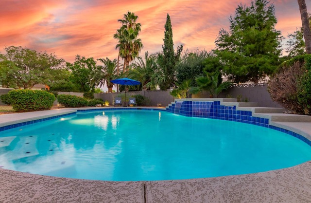 Palmcroft|FREE Heated Pool|BBQ|Coffee Bar