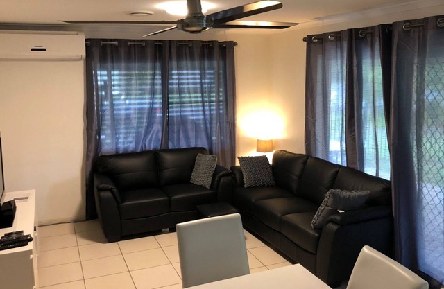 Palmgrove 1 - Rainbow Beach. Gorgeous, modern beach escape in a great location. Aircon. Wifi