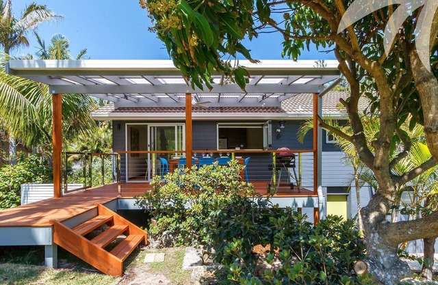 Palms House at Blueys Beach