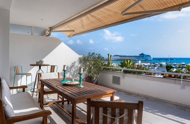 Panoramic Penthouse Satori in Ibiza, central position, with 4 bedrooms, 8 sleeps