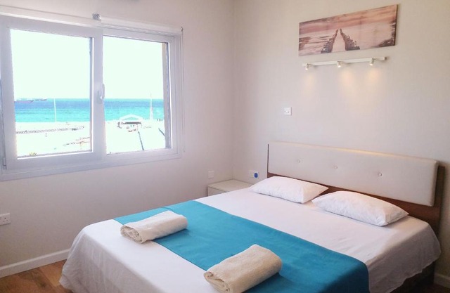 Panoramic sea view apartment