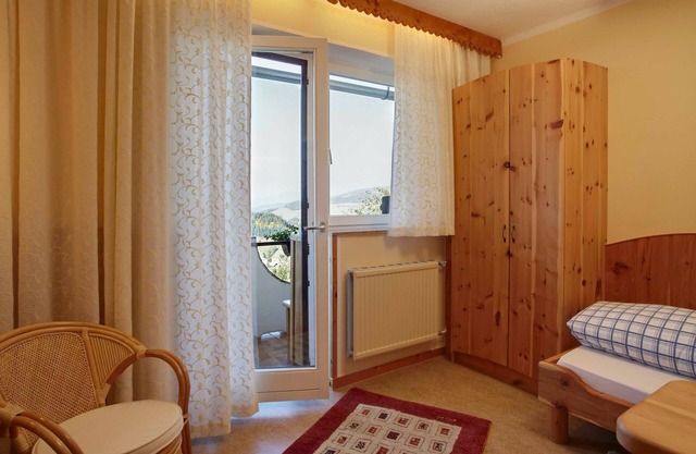 Panoramic view single room 2 adults. + 1 child up to 12 years - Biolandhaus Arche