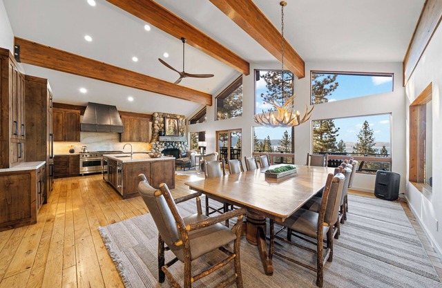 Panoramic VIEWS, Theater, Bocce Ball, Hot Tub, Pool Table