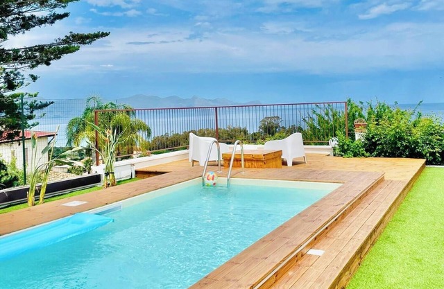 Panoramic Villa with Infinity Pool – Relax and Comfort in Sicily
