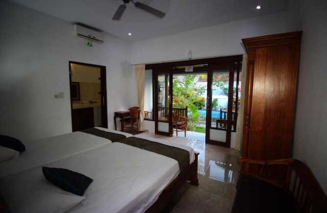 Pantai Bungalow Lembongan Island