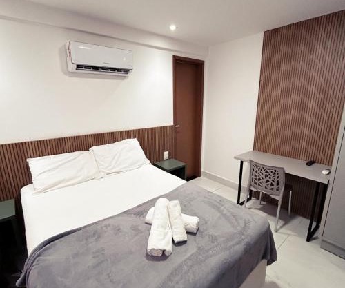 Paradise Flat 306.