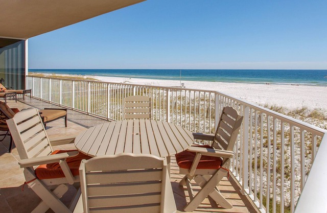 Paradise 202w 'Newer, Nicer, Better!' View our HD virtual tour & 5-Star Reviews!