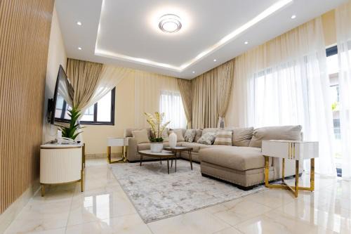 Paradise Court by LLA