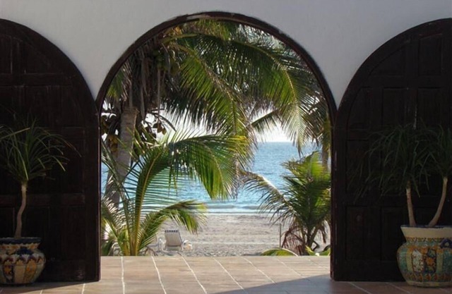 Paradise in Sian Ka'an Reserve - Right on the Beach