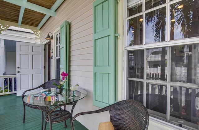 Paradise Place (Condo)