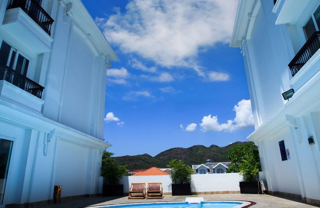 Paragon Villa Hotel