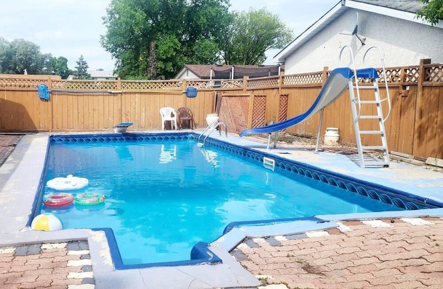 Paraiso Pool Houze