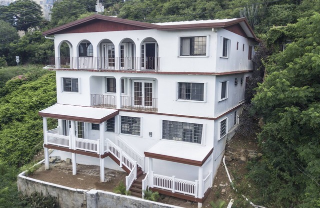 Parham Villa Unit 4