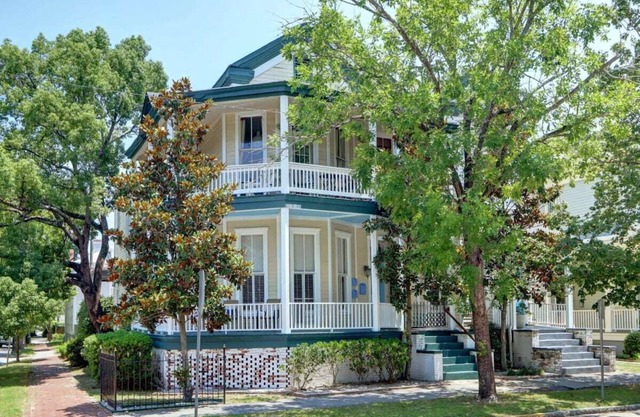 Park Inn, Charming | Historic | Dog-Friendly!