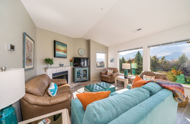 Park Pointe A301 - Community Pool/Hot tub