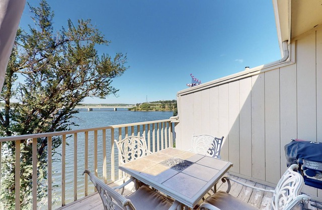PARKSIDE PLACE 407 | 2 Bed, 2 Bath