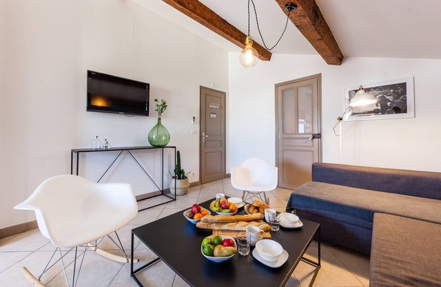 PARME - LES COCONS - One Bedroom Apartment, Sleeps 4