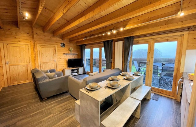 Pass the Keys | Beautiful Countryside Lodge with Outstanding Views