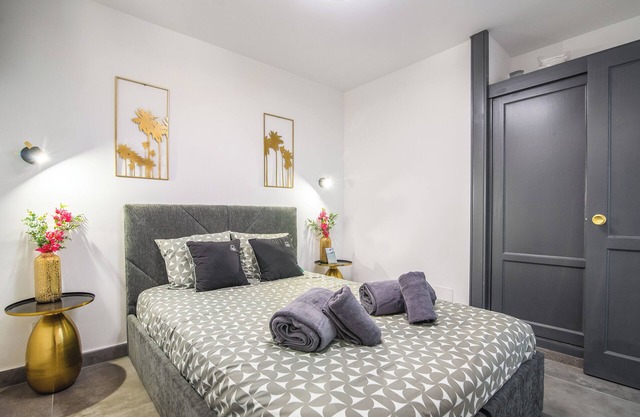 Patalavaca Beach, One Bedroom Apartment