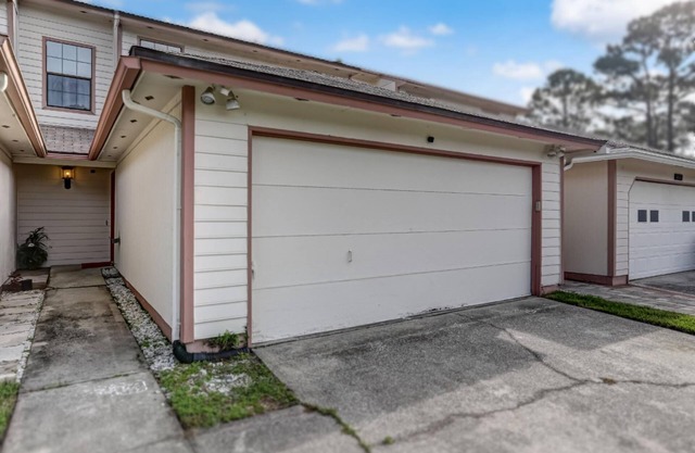 Patio Paradise 2BR Retreat 3BA Yard +Garage