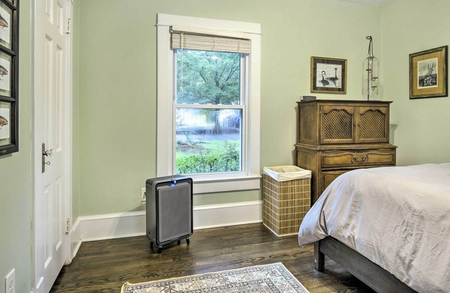 Peaceful Garner Home ~ 6 Mi to Dtwn Raleigh!