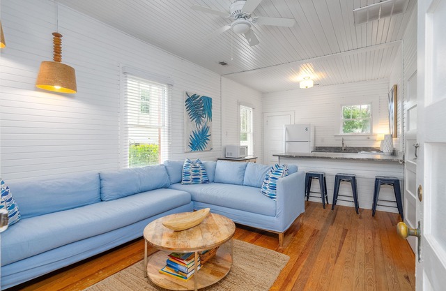 Peaceful Getaway, Shared Pool Access, Near Beach by Tybee Cottages