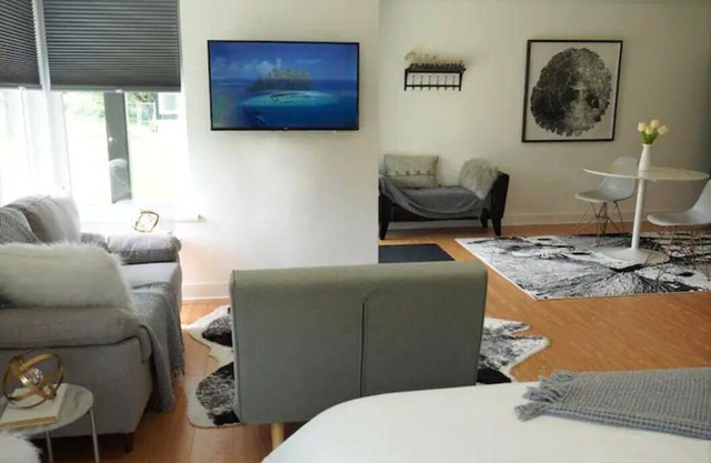 Peaceful Guest Suite