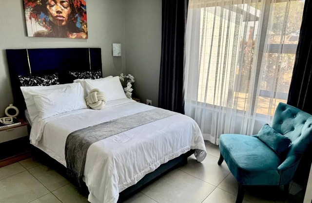 Peaceful n Central location nFast WiFi & workspacen 24/7 security cameras