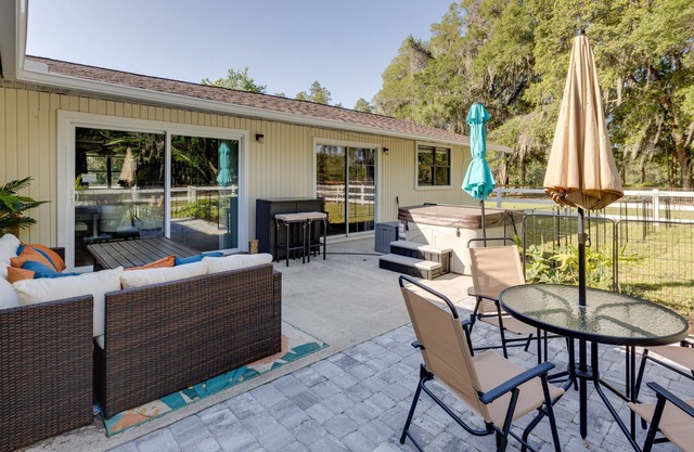 Peaceful Ocala Vacation Rental w/ Private Hot Tub