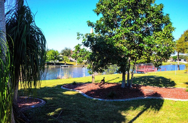 Peaceful Port Charlotte on Water 2bd/2ba