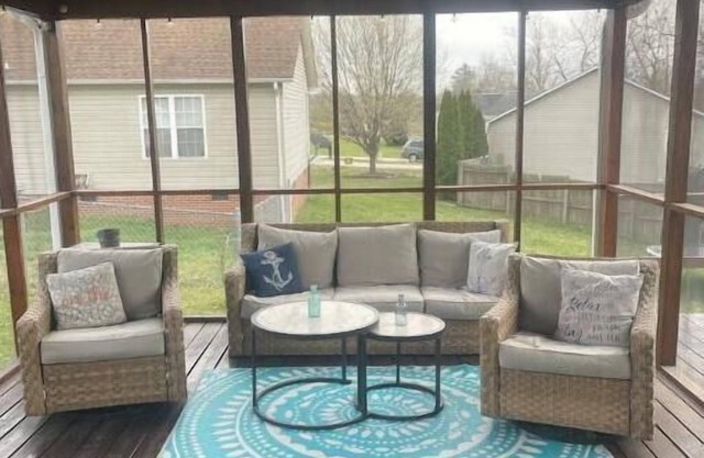 Peaceful retreat- 6 miles from HP Furniture Market