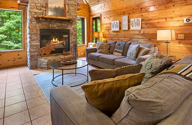 Peaceful Retreat | Pet-Friendly | Hot Tub | Games