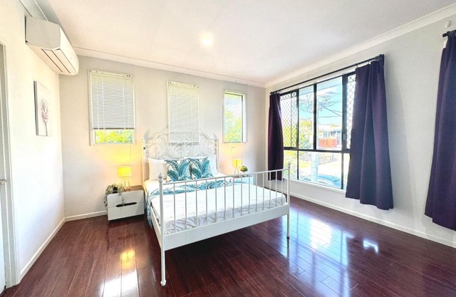 Peaceful Share Suite in Coopers Plains