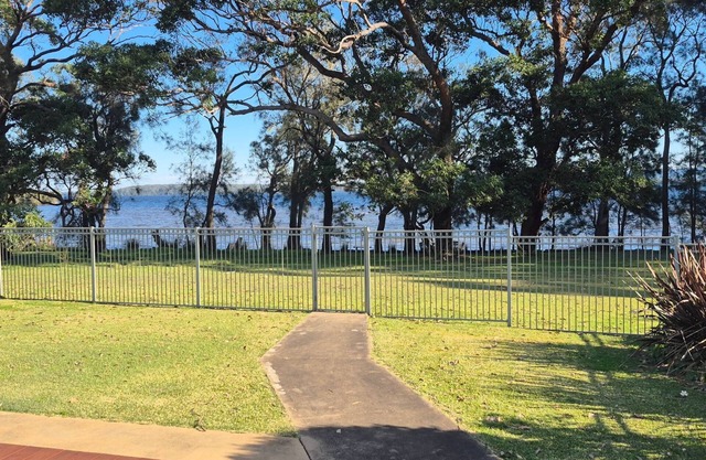 Peaceful Waterfront, wheelchair accessible - Stunning Location for Family Holiday