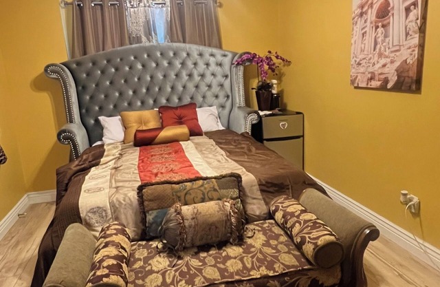 Peacefully elegant 1bedroom/1 Bathroom house in Sault Ste. Marie
