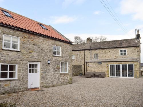 Peartree Cottage & Granary