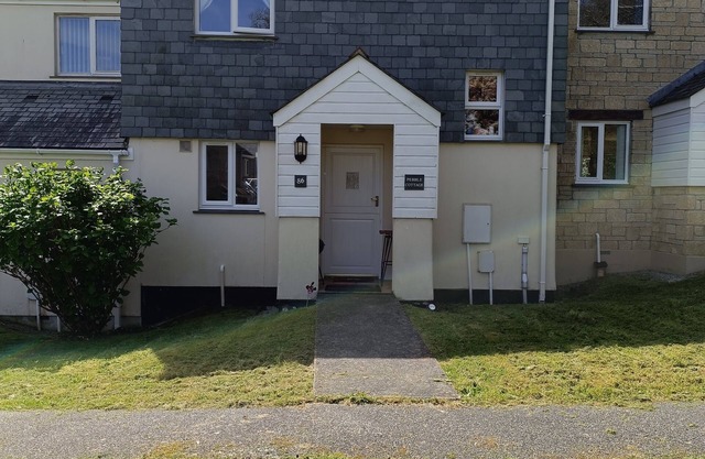 Pebble Cottage, Pendra Loweth