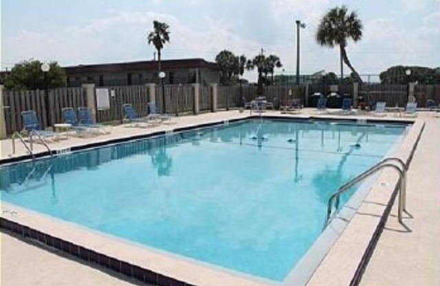 Pelican Inlet Retreat: Beach Access, Pool & Tennis