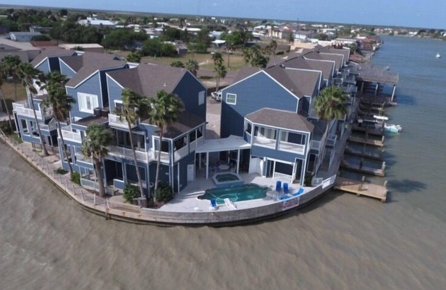 Pelican Point #4 - Great Complex! Great Views! Cool off in the swimming pool!
