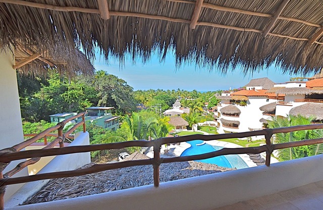 ▶︎☀︎ PENTHOUSE Blissful pool, Daily Maid Service ☀︎◀︎