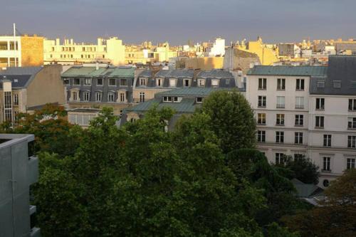 Penthouse champs elysées above 5 stars hotel berri champs elysées